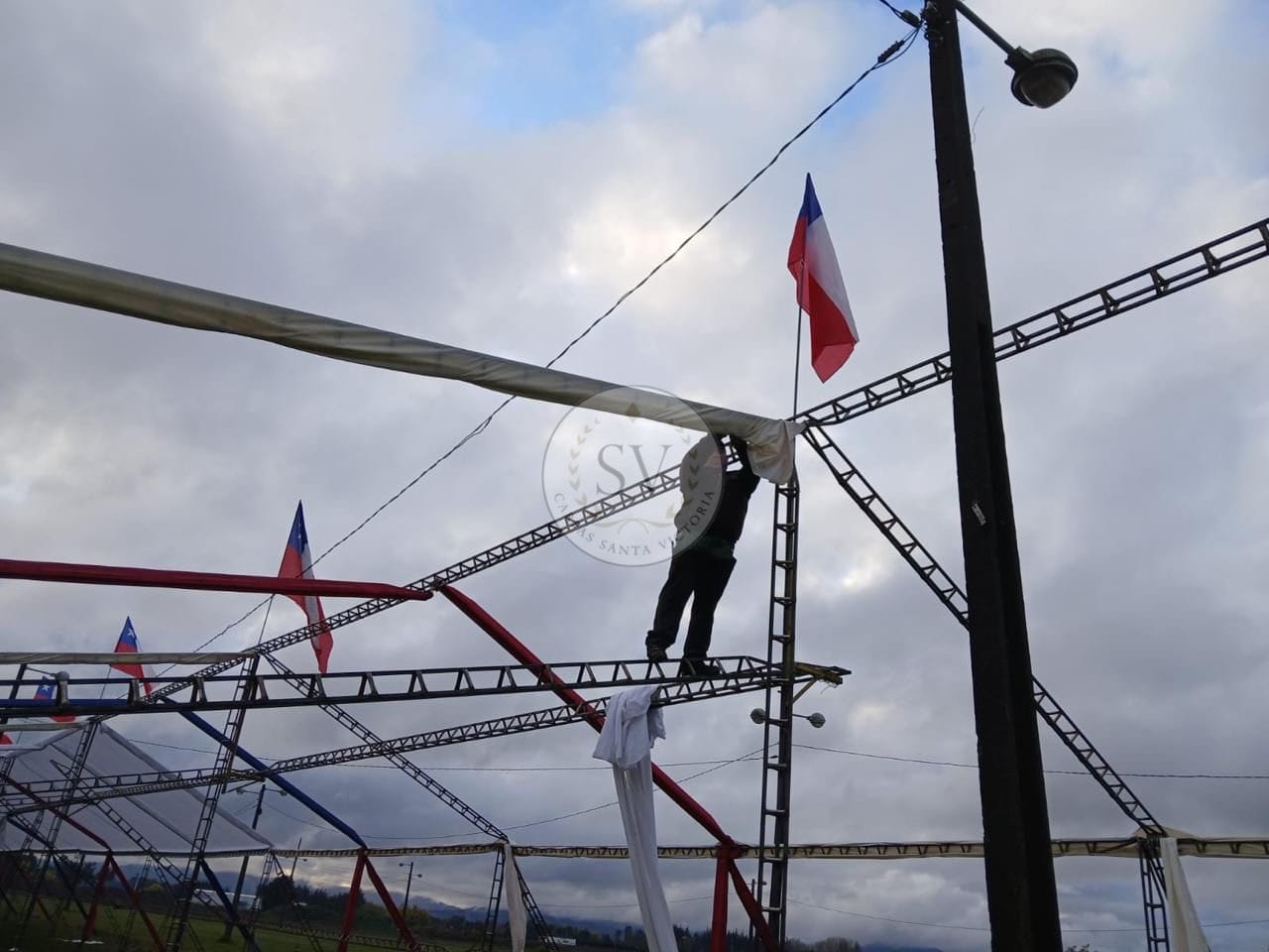 Arriendo y Montaje de Carpas para Eventos - imagen 21